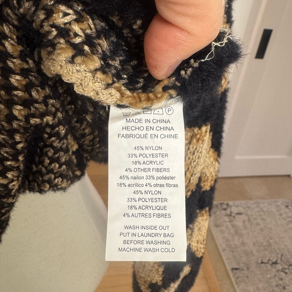MICHAEL Michael Kors Fuzzy Leopard Knit Sweater – Size S - Picture 7 of 7